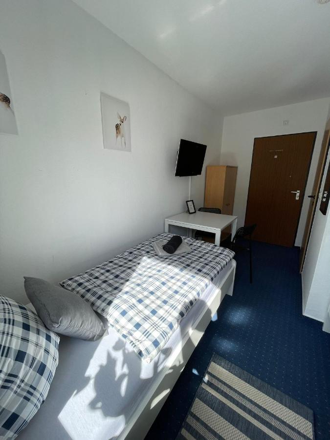 Gaestezimmer Kreuzheide Wolfsburgo Exterior foto